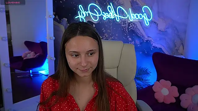 TinyNatalie online show from July 21, 7:27 pm