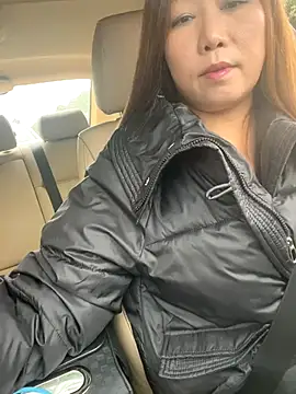 Snapshot of Xiaomili8 chatting on December 3, 4:20 am Xiaomili8 online show from December 3, 4:20 am