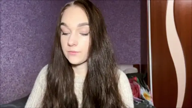 Snapshot of YahairaDuracher chatting on December 17, 7:14 am YahairaDuracher online show from December 17, 7:14 am