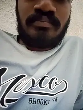 Snapshot of Chennaidark24 chatting on December 3, 5:26 am Chennaidark24 online show from December 3, 5:26 am