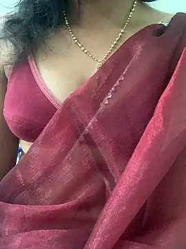 Snapshot of honeygirl6996 chatting on July 9, 8:18 am honeygirl6996 online show from July 9, 8:18 am