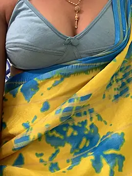 Snapshot of honeygirl6996 chatting on August 1, 6:45 am honeygirl6996 online show from August 1, 6:45 am