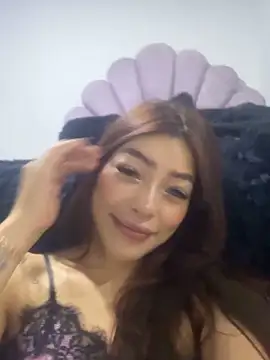 Snapshot of DAKOTA_SAKURA chatting on May 3, 1:17 pm DAKOTA SAKURA online show from May 3, 1:17 pm