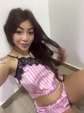 Snapshot of DAKOTA_SAKURA chatting on June 4, 2:23 pm DAKOTA SAKURA online show from June 4, 2:23 pm