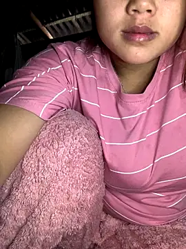 Sug04 online show from November 25, 3:28 am