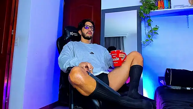 Snapshot of JotaCeliz chatting on March 9, 10:41 am JotaCeliz online show from March 9, 10:41 am