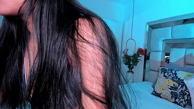 Snapshot of thalia_nichols chatting on June 24, 5:34 pm thalia nichols online show from June 24, 5:34 pm