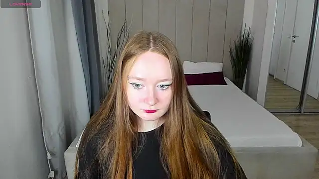 Snapshot of VikiBlossom chatting on December 5, 10:13 am VikiBlossom online show from December 5, 10:13 am