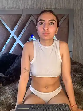 Snapshot of ZoeJohnson_Pink chatting on December 13, 8:04 pm ZoeJohnson Pink online show from December 13, 8:04 pm