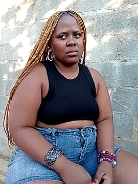 Snapshot of BlackPearlxxo chatting on July 7, 1:37 pm BlackPearlxxo online show from July 7, 1:37 pm