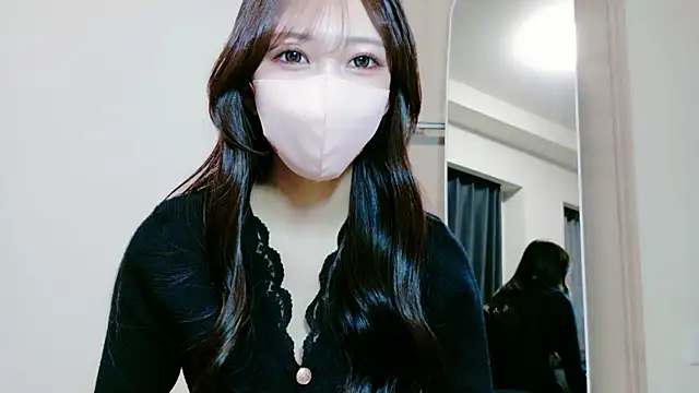 Snapshot of alicechan_v chatting on May 15, 11:17 am alicechan v online show from May 15, 11:17 am