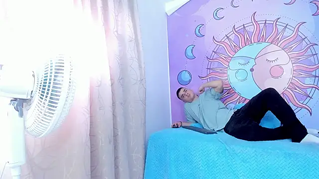 Snapshot of Dantee_Dark chatting on November 29, 7:39 pm Dantee Dark online show from November 29, 7:39 pm