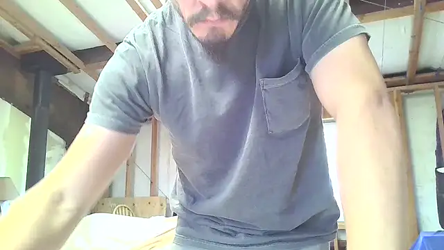 Snapshot of Ruggeddude8 chatting on January 12, 9:53 pm Ruggeddude8 online show from January 12, 9:53 pm