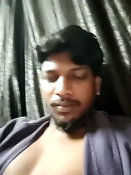 Snapshot of Handsome_09 chatting on April 8, 7:25 pm Handsome 09 online show from April 8, 7:25 pm