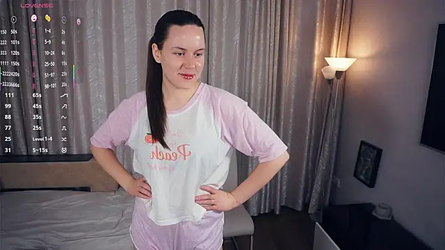 Snapshot of SanoraVillnave chatting on December 5, 8:01 am SanoraVillnave online show from December 5, 8:01 am