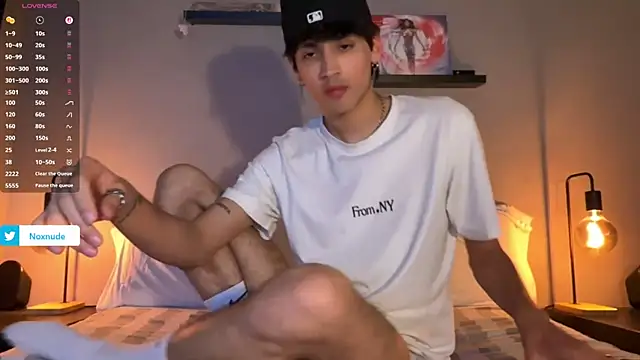 Snapshot of noxnude chatting on May 9, 10:48 pm noxnude online show from May 9, 10:48 pm