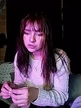 Snapshot of JennBenett_ chatting on December 17, 11:16 am JennBenett online show from December 17, 11:16 am