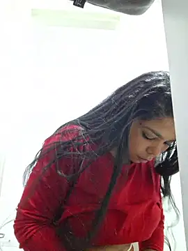 Mia Rosex online show from December 21, 10:50 pm