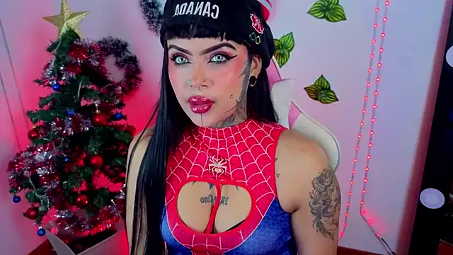 Snapshot of Ink_Nikki chatting on December 16, 8:03 pm Ink Nikki online show from December 16, 8:03 pm