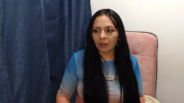 Snapshot of Paolahotty chatting on December 14, 10:47 pm Paolahotty online show from December 14, 10:47 pm