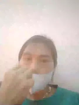 Snapshot of meganmeo chatting on December 3, 12:29 am meganmeo online show from December 3, 12:29 am