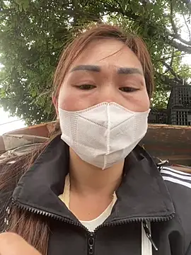 meganmeo online show from March 6, 8:22 am