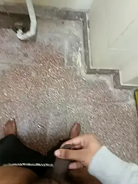 Snapshot of ray_buny chatting on December 2, 8:15 pm ray buny online show from December 2, 8:15 pm