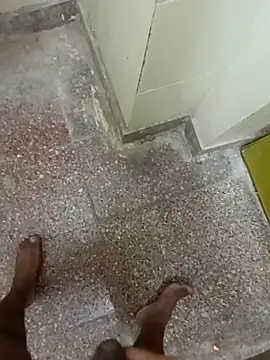 Snapshot of ray_buny chatting on December 15, 9:13 am ray buny online show from December 15, 9:13 am