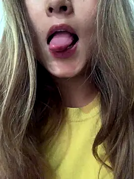 Snapshot of hotladki5 chatting on December 15, 11:25 am hotladki5 online show from December 15, 11:25 am