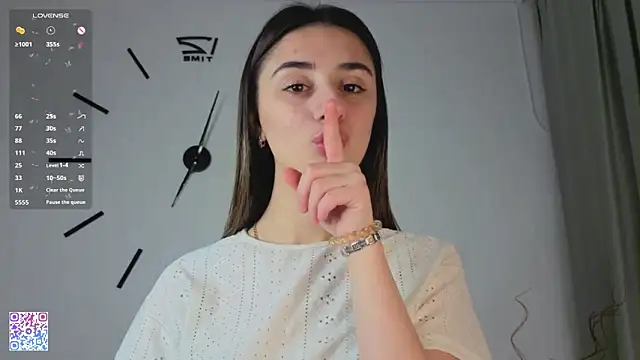 MableHort online show from December 15, 4:17 am