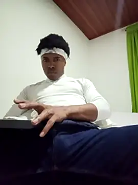 man black hot24 online show from December 18, 11:00 pm