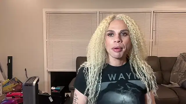 Snapshot of Babyboobabybye08 chatting on March 11, 10:10 am Babyboobabybye08 online show from March 11, 10:10 am