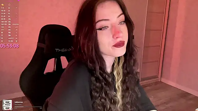 Meowluly online show from April 28, 8:58 pm