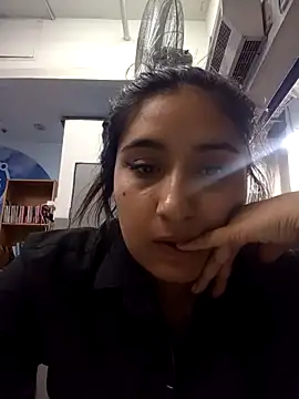 Bizcochitoc4 online show from February 16, 9:55 pm