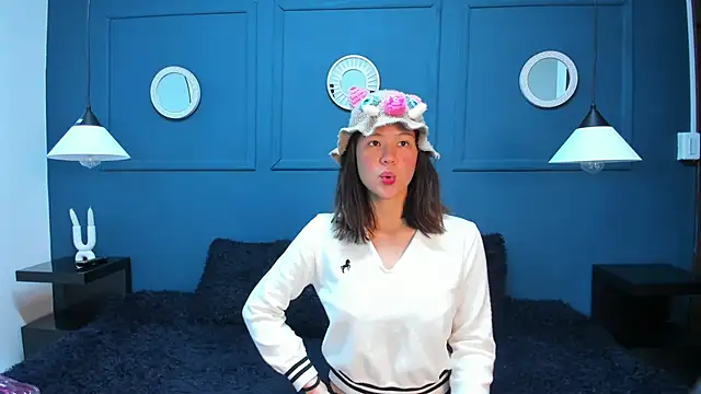 Skyy bloom online show from February 19, 11:39 am