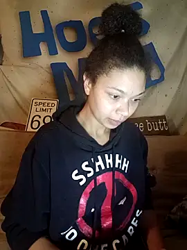 Snapshot of PassionateAboutSex chatting on March 2, 9:10 pm PassionateAboutSex online show from March 2, 9:10 pm