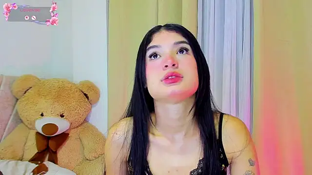lia sweetty online show from May 1, 12:15 am