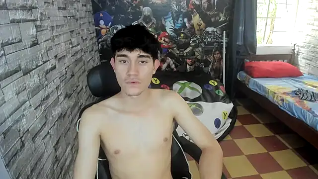 Snapshot of jay_orange chatting on December 15, 8:57 pm jay orange online show from December 15, 8:57 pm