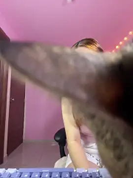 Davne  online show from March 13, 6:58 pm