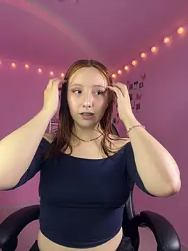 Davne  online show from May 13, 11:00 pm