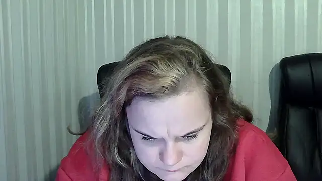 Snapshot of HarmonyKareraa chatting on December 15, 6:06 am HarmonyKareraa online show from December 15, 6:06 am