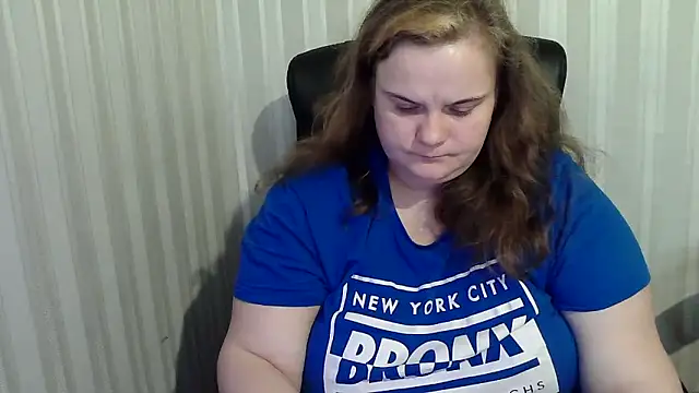 Snapshot of HarmonyKareraa chatting on December 16, 10:42 am HarmonyKareraa online show from December 16, 10:42 am