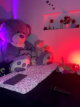 Snapshot of KarolRojas_22 chatting on November 30, 7:18 pm KarolRojas 22 online show from November 30, 7:18 pm