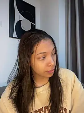 Snapshot of KarolRojas_22 chatting on June 8, 6:58 am KarolRojas 22 online show from June 8, 6:58 am