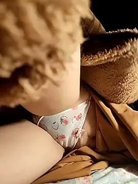 Snapshot of LianLaz chatting on November 28, 10:01 pm LianLaz online show from November 28, 10:01 pm