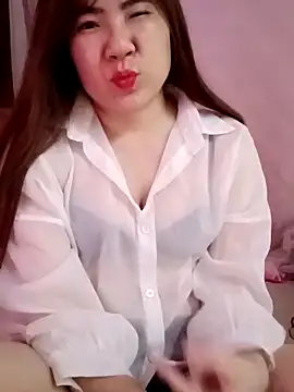 Lily-ross22 online show from April 22, 5:58 pm