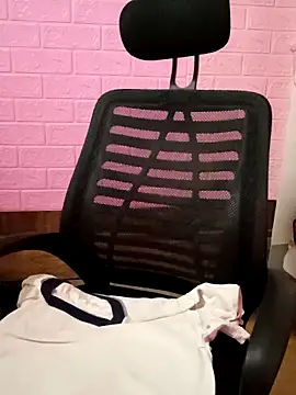 Lily-ross22 online show from June 20, 4:04 am