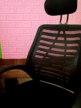 Lily-ross22 online show from July 20, 1:13 pm