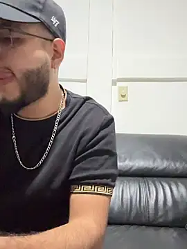 tratosucio online show from February 8, 5:00 am