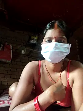 Snapshot of Curvy_Vamikaa chatting on December 15, 8:29 am Curvy Vamikaa online show from December 15, 8:29 am